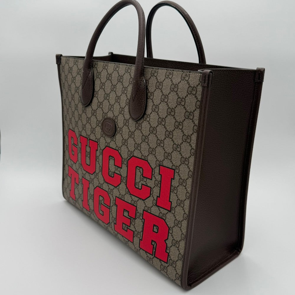 Gucci Tiger GG Supreme Canvas Medium Tote Bag|144