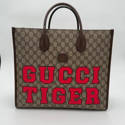 Gucci Tiger GG Supreme Canvas Medium Tote Bag|143