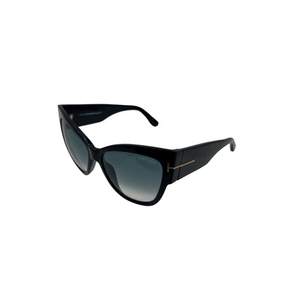 Tom Ford Cat Eye Sunglasses Black